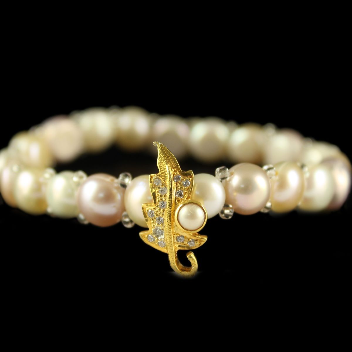 pearl gold bracelet design