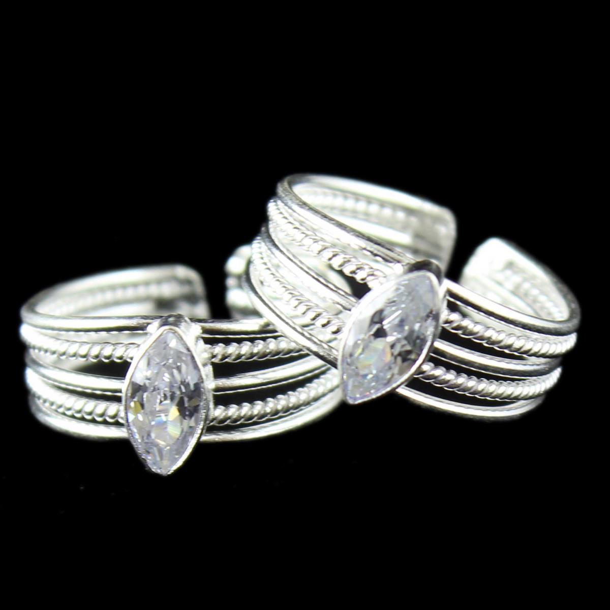 Silver Fancy Design Toe Ring Studded Zircon Stones