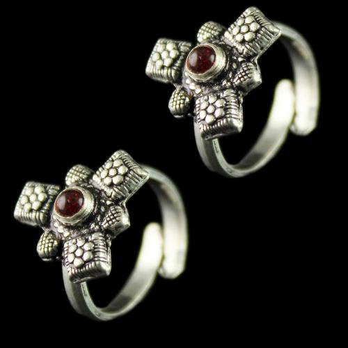 92.5 Silver Toe Rings Studded Red Stones