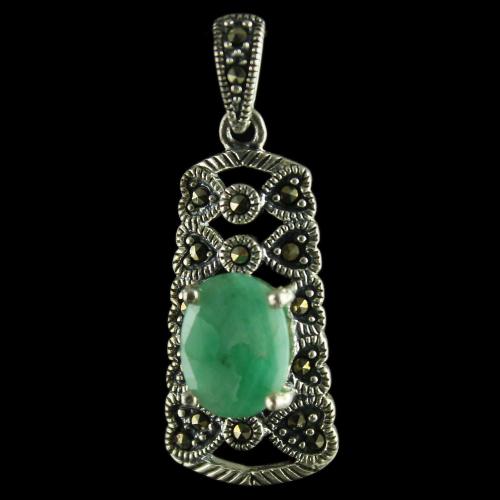 92.5 Sterling Silver Fancy Design Oxided Pendant Studded Cristel And Emerald Stones