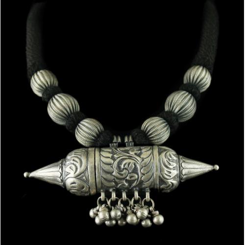 Silver Fancy Design Thread Necklace
