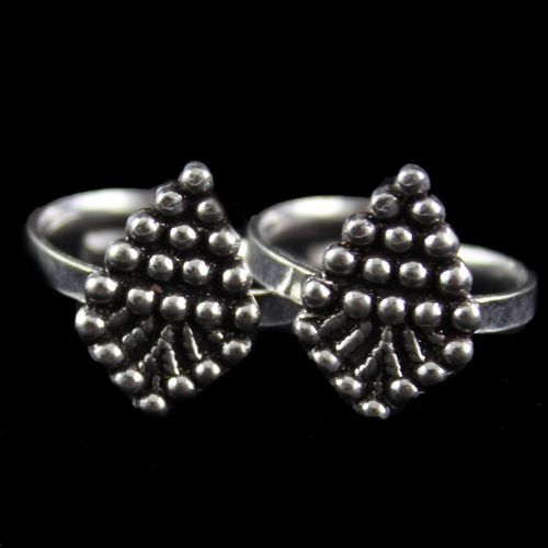 Silver Plated Fancy Design Toe Rings