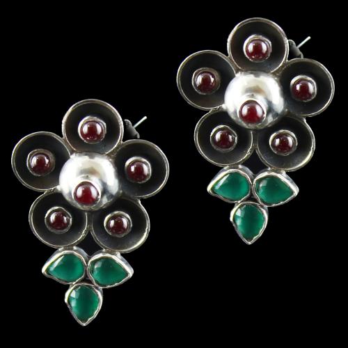 Oxidize Flower Earring With Red And Green Onyx