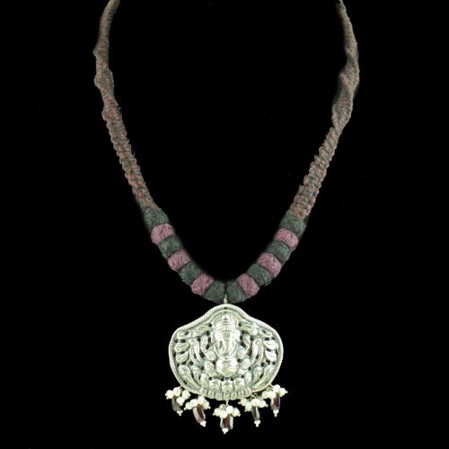 OXIDIZED GANESHA THREAD NECKLACE WITH PEARL AND GARNET BEADS