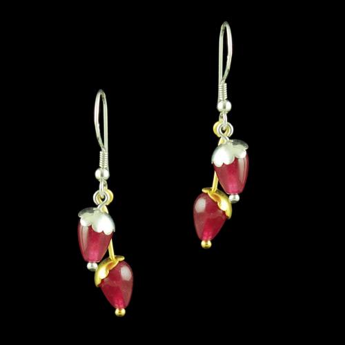 TWO TONE HANGING EARRINGS WITH RED CORUNDUM