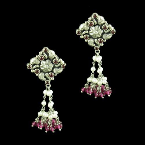 OXIDIZED SILVER EARRINGS WITH RED CORUNDUM AND PEARL BEADS