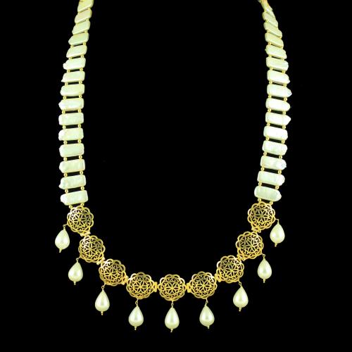 GOLD PLATED PEARL NECKLACE
