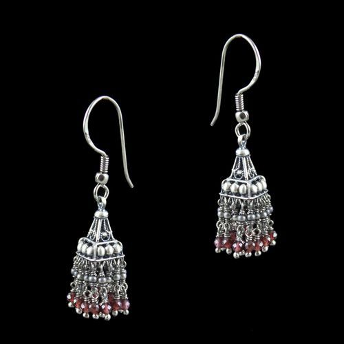 OXIDIZED SILVER JHUMKA WITH GARNET BEADS