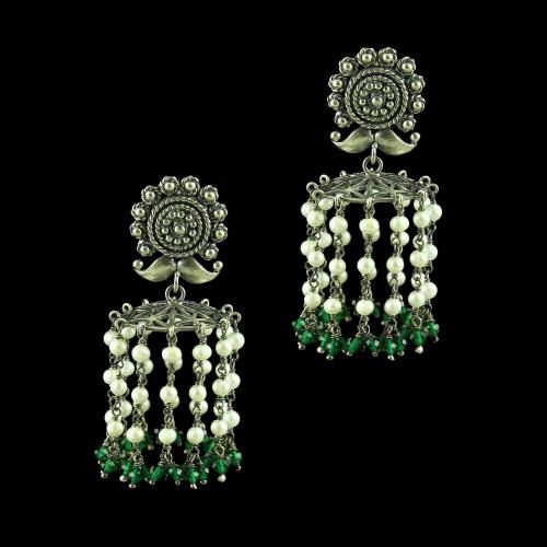 OXIDIZED FLORAL EARRINGS WITH GREEN ONYX AND PEARLS