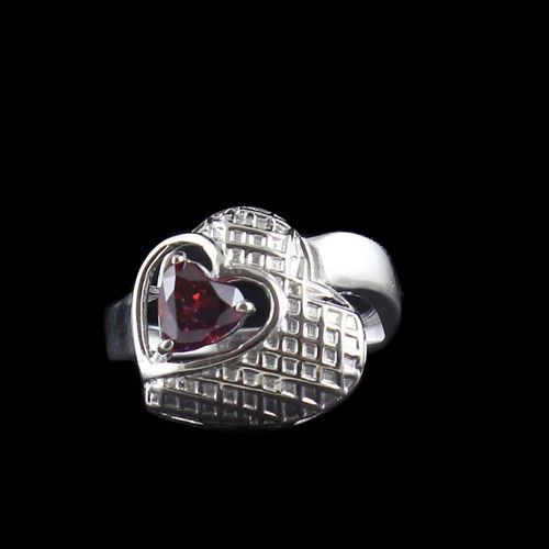 RED SWAROVSKI HEART RINGS