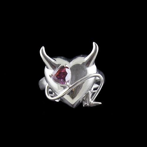 RED SWAROVSKI HEART RINGS
