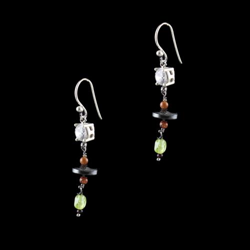 OXIDIZED SILVER HANGING EARRINGS WITH CZ AND BLACK PEARL WITH QUARTZ