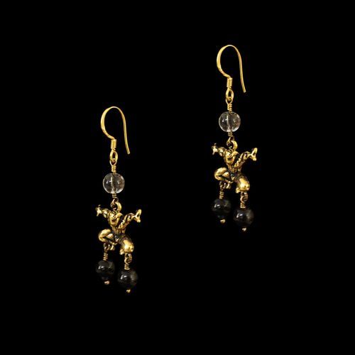 OXIDIZED SILVER HANGINGS EARRINGS WITH CRYSTAL AND BLACK SIPDER