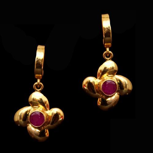 GOLD PLATED RED COURNDUM KOPPU EARRING