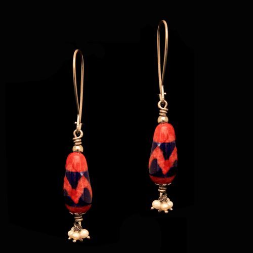 SILVER BULE POTTERY HANGING EARRINGS WITH PEARL