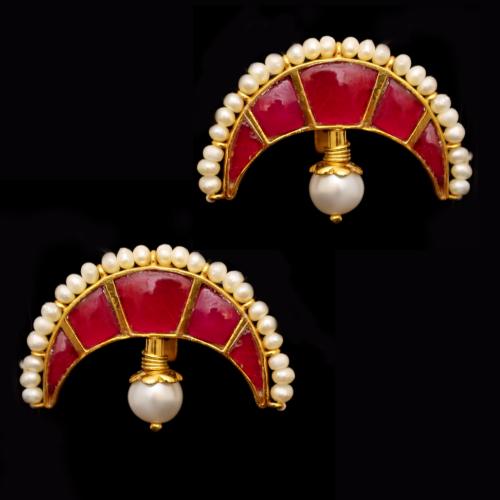 GOLD PLATED KUNDAN CHAND EAR CUFF WITH PEARLS