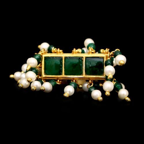 GOLD PLATED KUNDAN CHAND WITH PEARLS AND GREEN HYDRO RINGS