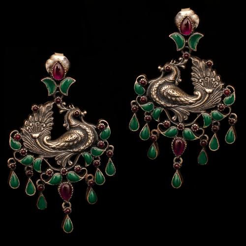OXIDIZED SILVER RED CORUMDUM AND GREEN HYDRO DROPS EARRINGS