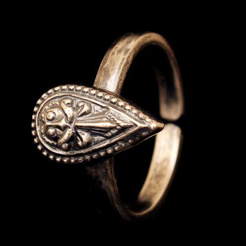 OXIDIZED SILVER RING