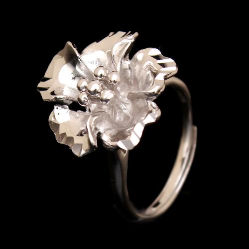 STERLING SILVER FLORAL RING