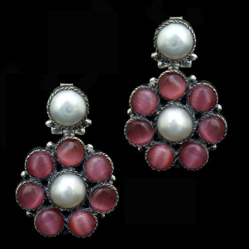 OXIDIZED SILVER MONALISA AND PEARL BEADS EARRINGS