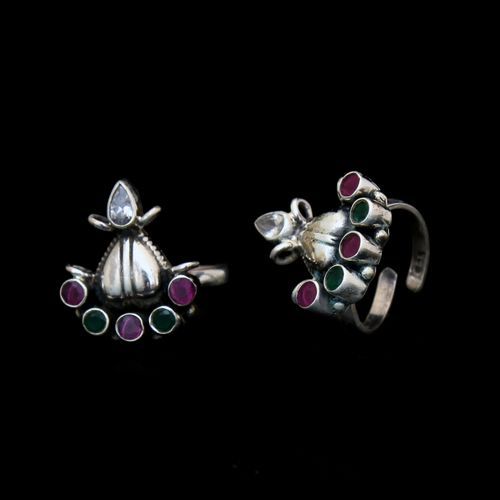 STERLING SILVER RED AND GREEN CORUNDUM TOE RINGS