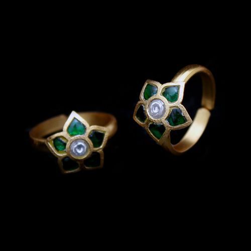GOLD PLATED GREEN KUNDAN TOE RINGS