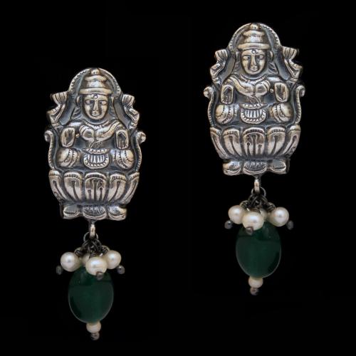 OXIDIZED SILVER LAKSHMI GREEN OVAL AND PEARL BEADS EARRINGS