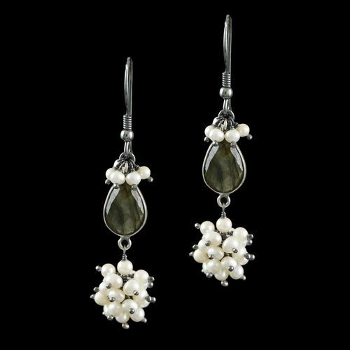 OXIDIZED SILVER LABRODRITE AND PEARL BEADS EARRINGS