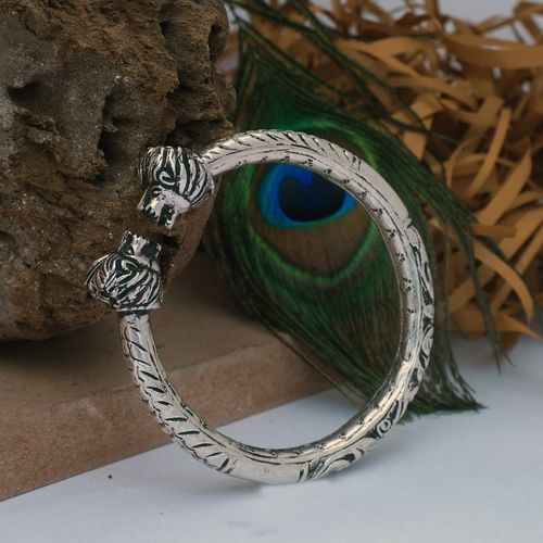 OXIDIZED SILVER MENS KADA BANGLE