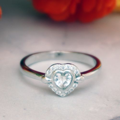 92.5 STERLING SILVER CZ HEART RING