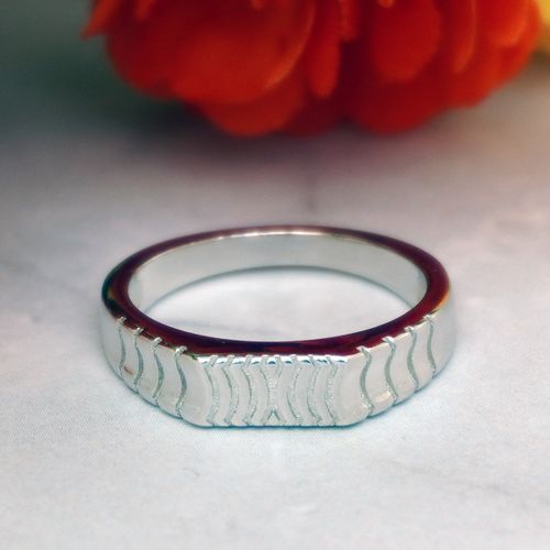 92.5 STERLING SILVER KIDS RING