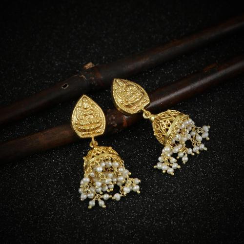 GOLD PLATED JHUMKA WITH PERAL BEADS