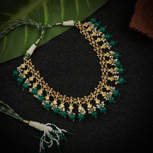 GOLD PLATED PEARL AND GREEN HYDRO NECKLACE