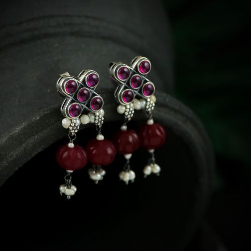GOLD PLATED RED CORUNDUM STONE EARRINGS  WITH PEARLS