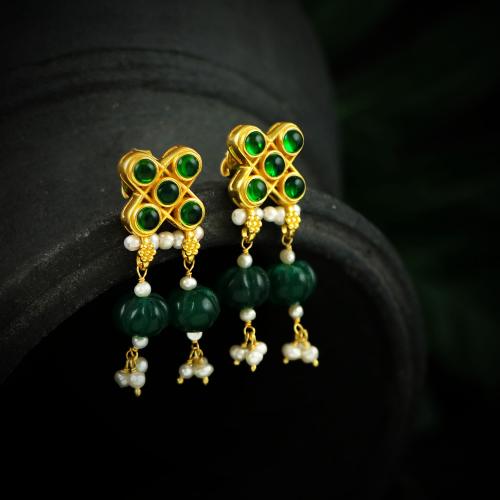 GOLD PLATED GREEN CORUNDUM STONE EARRINGS  WITH PEARLS