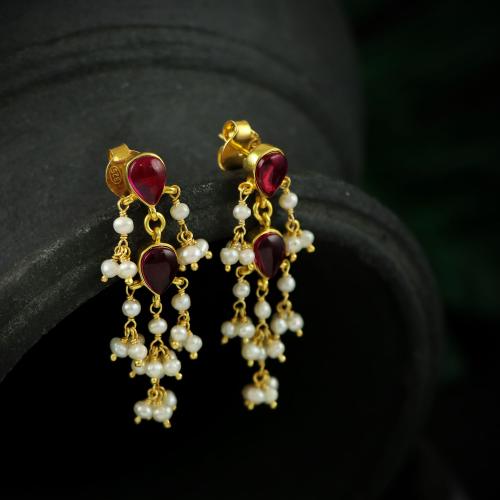 GOLD PLATED RED CORUNDUM STONE EARRINGS  WITH PEARLS