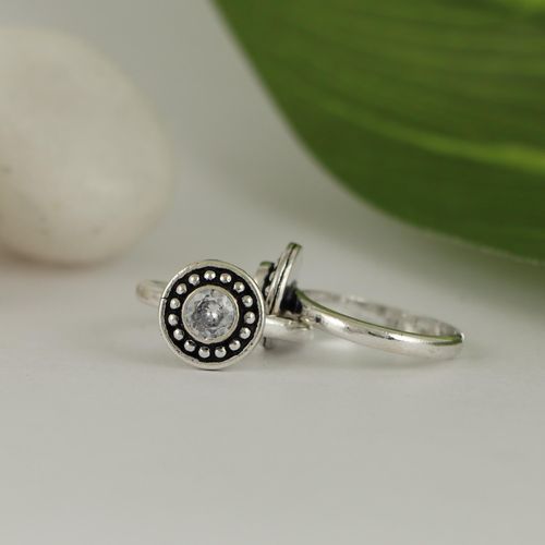 OXIDIZED SILVER TOE RINGS WITH CZ STONES