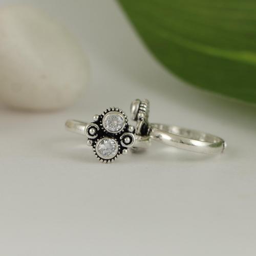 OXIDIZED SILVER TOE RINGS WITH CZ STONES