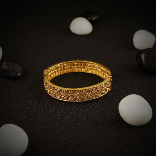 GOLD PLATED SILVER FLORAL BANGLE
