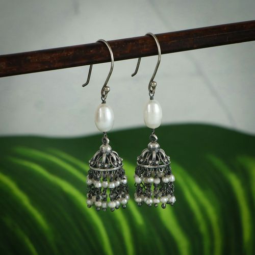92.5 OXIDIZED SILVER JHUMKA WITH PEARL BEADS