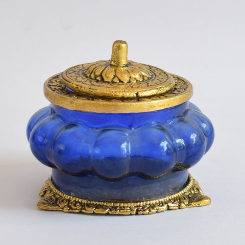 BOWL WITH CAP