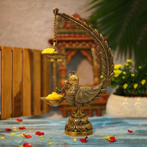 BRASS PEACOCK OIL DEEPA