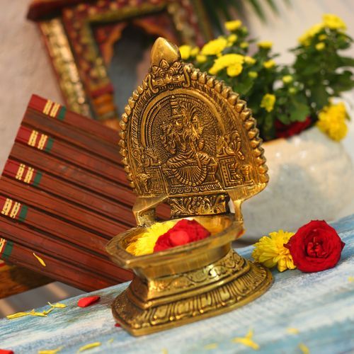 BRASS KAMAKSHI LAMP WITH ANTIQUE FINISH