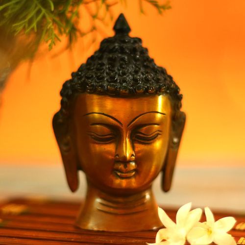 BRASS BUDDHA HEAD WITH ANTIQUE FINISH
