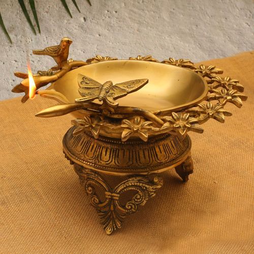 BRASS NANDHA DEEPA WITH FLOWER